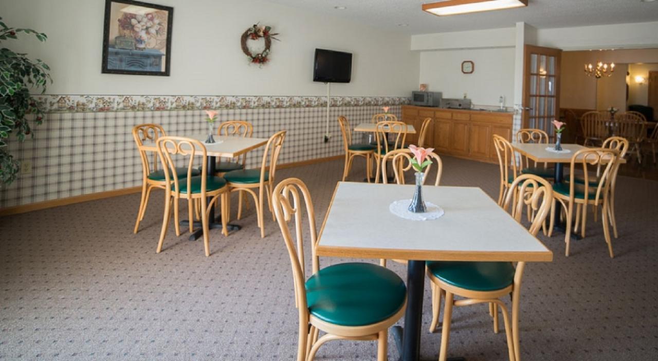 River Valley Inn & Suites Osceola Εξωτερικό φωτογραφία